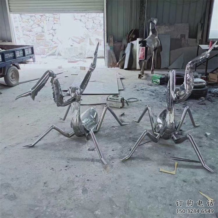 戶外螳螂雕塑廠家 戶外抽象小品 酒店鏡面螳螂雕塑