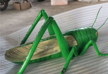 仿真螞蚱雕塑廠家 戶外異形擺件 酒店烤漆螞蚱雕塑