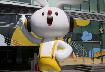 彩繪玉兔雕塑廠家 卡通噴漆小品 戶外切面玉兔雕塑