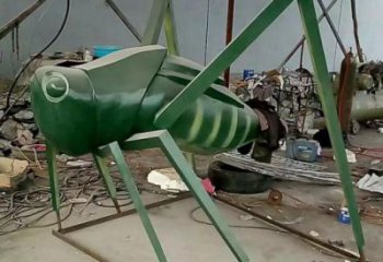 街道蟈蟈雕塑廠家 創(chuàng)意小品 酒店拉絲蟈蟈雕塑