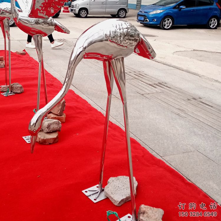 幾何鶴雕塑廠家 中式抽象擺件 草地仿真鶴雕塑