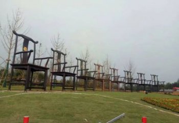 戶外椅子雕塑廠家 噴漆小品 創(chuàng)意不銹鋼椅子雕塑廠