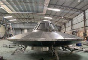 創(chuàng)意飛碟雕塑廠家 現(xiàn)代廣場(chǎng)小品 公園不銹鋼飛碟雕塑廠