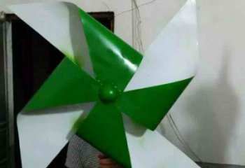 公園風(fēng)車雕塑特點 創(chuàng)意企業(yè)旋轉(zhuǎn)雕塑 美陳旋轉(zhuǎn)雕塑