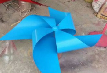 街頭風(fēng)車雕塑廠家制作 大型別墅區(qū)旋轉(zhuǎn)雕塑 鋼管旋轉(zhuǎn)雕塑