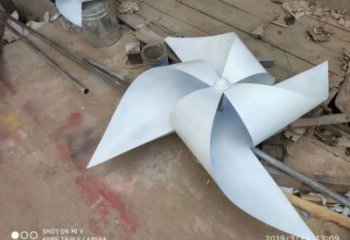 庭院風(fēng)車雕塑廠家 公園旋轉(zhuǎn)雕塑 鍛造不銹鋼雕塑