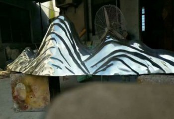 冷飲店假山雕塑，鍍銅景觀雕塑，鏡面工藝