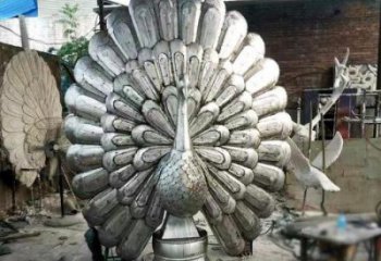 孔雀開屏雕塑廠家，景區(qū)案例，不銹鋼孔雀開屏雕塑選用