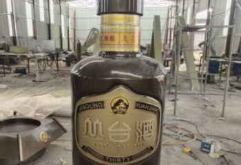 售樓部酒瓶雕塑，噴砂發(fā)光雕塑，烤漆題材