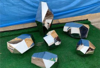 鏡面鵝卵石雕塑