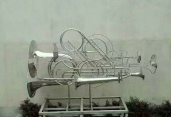 鏤空號角雕塑