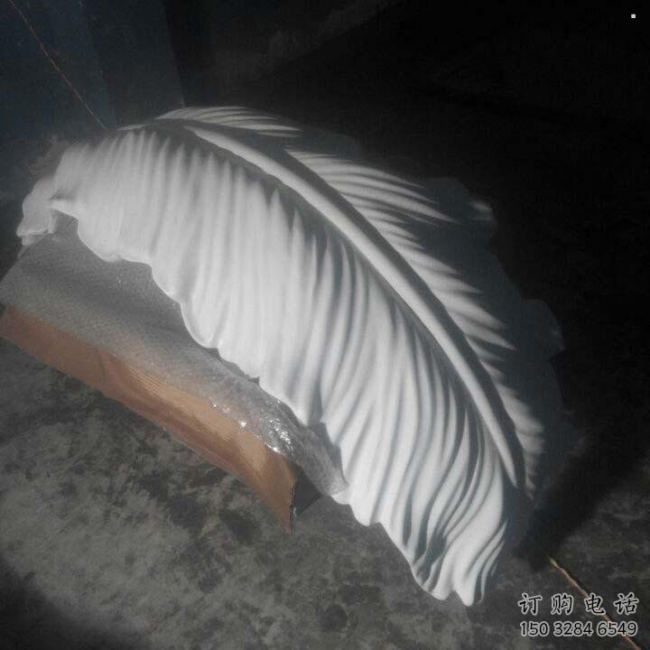 靈武羽毛雕塑供應(yīng),花園小品,酒店玻璃鋼羽毛雕塑展品 靈武羽毛雕塑供應(yīng),花園小品,酒店玻璃鋼羽毛雕塑展品