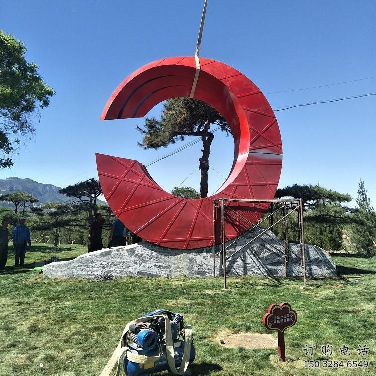 萬州草地精神堡壘雕塑